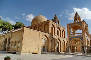 1163px-DAA9D984DB8CD8B3D8A7DB8C_D988D8A7D986DAA9._D8B9DAA9D8B3_Rasool_AB Catedral de Vank en Isfahan, Irán