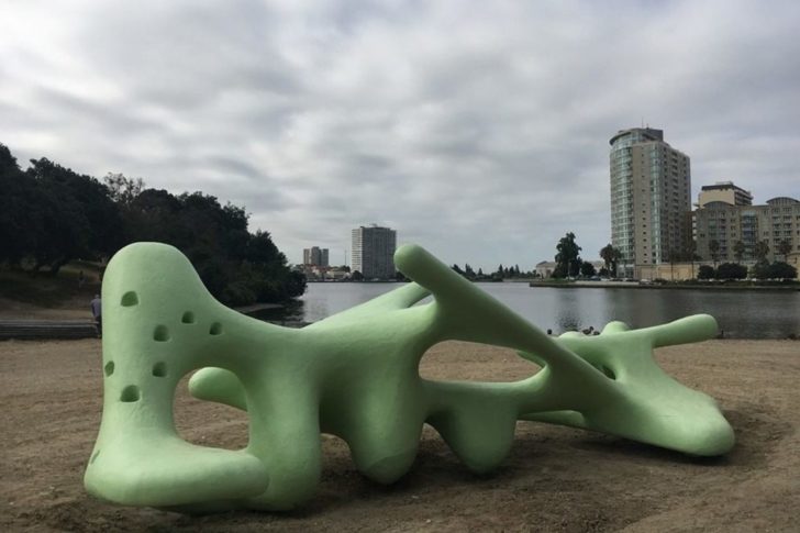 el-monstruo-favorito-de-oakland-california-regresa-y-es-mas-verde-que-nunca El monstruo favorito de Oakland, California, regresa y es más verde que nunca 1
