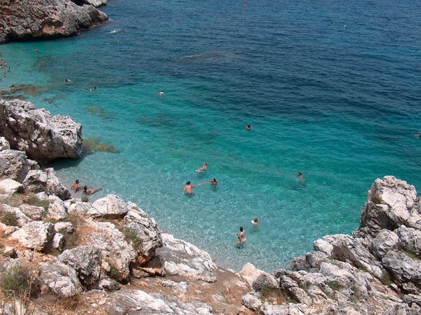 escursioni-in-barca-a-vela-alla-riserva-dello-zingaro Excursiones en velero a la Reserva Natural Zingaro en Sicilia