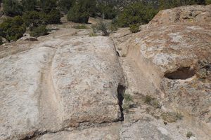 11F028BF-3530-4EFF-B690-D65CCC58D879 Vías de vagones en Penitente Canyon en Del Norte, Colorado